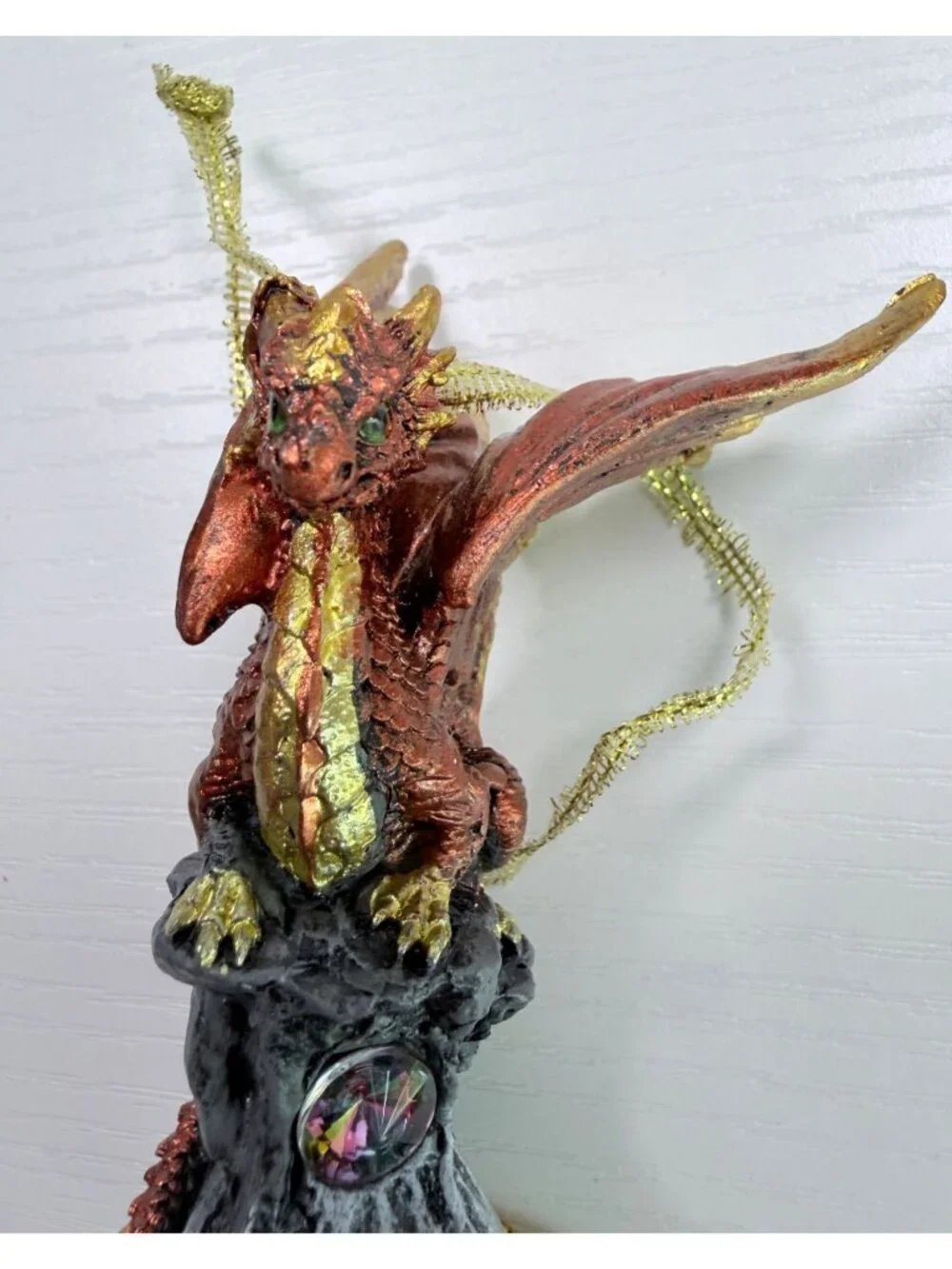 Dragon of Skull Hollow Fire Fantasy Ornament Design Toscano Gothic Skull Base
